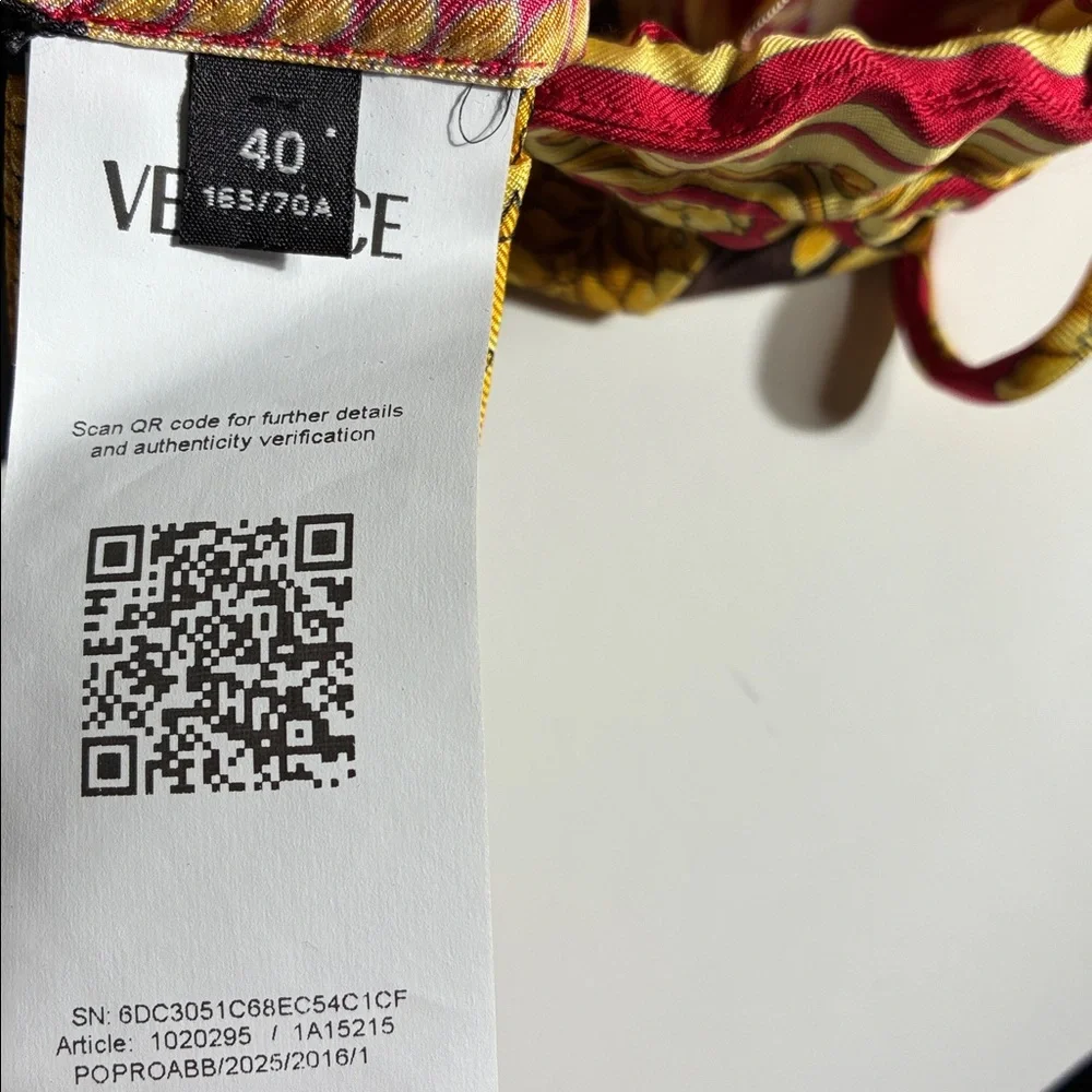 New Authentic Versace Baroque Print Pleated Mini Skirt in Black, Red & Gold